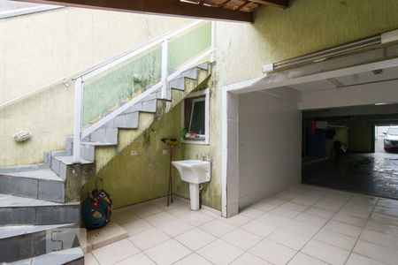 Casa à venda com 270m², 3 quartos e 8 vagasQuintal - Lavanderia