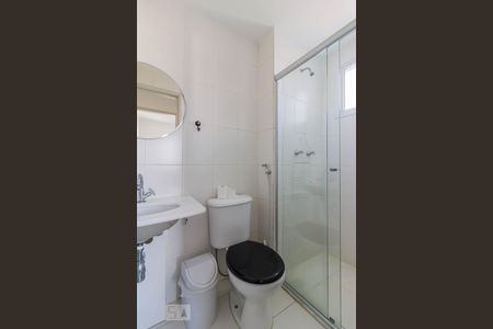 Banheiro 1 de apartamento à venda com 2 quartos, 58m² em Jardim Flor da Montanha, Guarulhos
