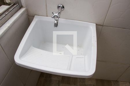 Casa de condomínio para alugar com 80m², 2 quartos e 1 vagaÁrea de Serviço