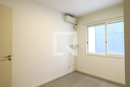 Quarto  de apartamento à venda com 1 quarto, 45m² em Auxiliadora, Porto Alegre