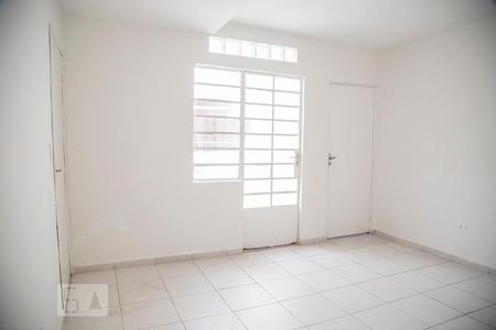 Sala de casa para alugar com 2 quartos, 50m² em Itaquera, São Paulo