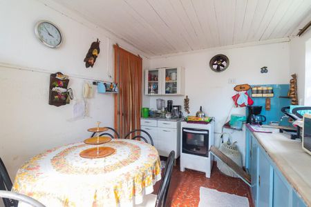 Casa à venda com 342m², 2 quartos e 2 vagas Casa à venda com 342m², 2 quartos e 2 vagasCozinha