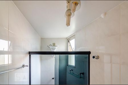 Banheiro de apartamento para alugar com 2 quartos, 75m² em Palmares, Belo Horizonte