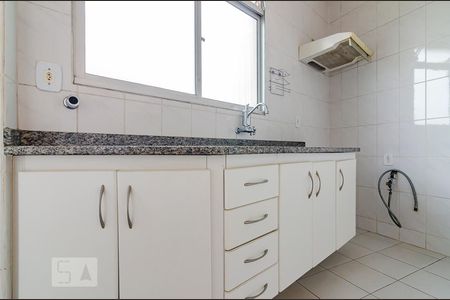 Apartamento para alugar com 75m², 2 quartos e 1 vaga Apartamento para alugar com 75m², 2 quartos e 1 vagaCozinha