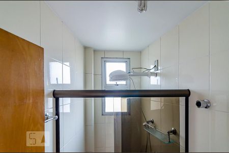 Apartamento para alugar com 75m², 2 quartos e 1 vaga Apartamento para alugar com 75m², 2 quartos e 1 vagaBanheiro da Suíte