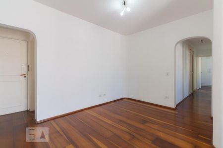 Sala de apartamento para alugar com 3 quartos, 90m² em Campo Belo, São Paulo