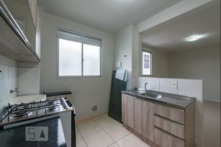 Cozinha de apartamento para alugar com 2 quartos, 60m² em Roçado, São José