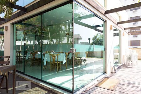 Apartamento à venda com 120m², 3 quartos e 2 vagas Apartamento à venda com 120m², 3 quartos e 2 vagasÁrea Comum - Salão de festas