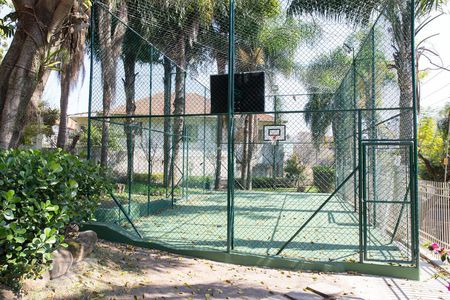 Apartamento à venda com 120m², 3 quartos e 2 vagas Apartamento à venda com 120m², 3 quartos e 2 vagasÁrea Comum - Quadra esportiva
