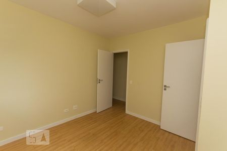 Apartamento à venda com 210m², 4 quartos e 3 vagas Apartamento à venda com 210m², 4 quartos e 3 vagasEscritório