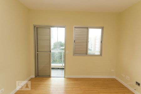 Apartamento à venda com 210m², 4 quartos e 3 vagas Apartamento à venda com 210m², 4 quartos e 3 vagasJanela da suíte