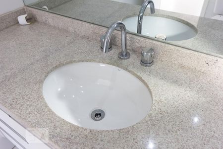 Apartamento à venda com 67m², 2 quartos e 1 vaga Apartamento à venda com 67m², 2 quartos e 1 vagaQuarto Suíte Pia