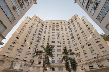 Apartamento à venda com 107m², 2 quartos e 1 vagaFachada