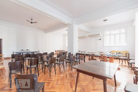 Apartamento à venda com 107m², 2 quartos e 1 vagaSalão de Festas