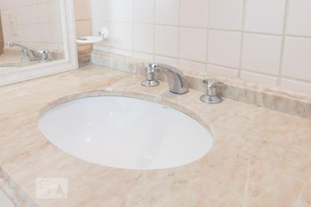 Apartamento à venda com 107m², 2 quartos e 1 vagaBanheiro