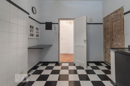 Apartamento à venda com 107m², 2 quartos e 1 vagaCozinha