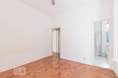 Apartamento à venda com 107m², 2 quartos e 1 vagaSuíte