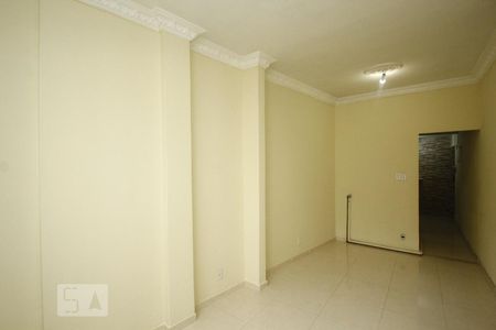 Sala/Quarto de kitnet/studio para alugar com 1 quarto, 27m² em Centro, Rio de Janeiro