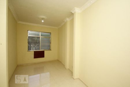 Sala/Quarto de kitnet/studio para alugar com 1 quarto, 27m² em Centro, Rio de Janeiro