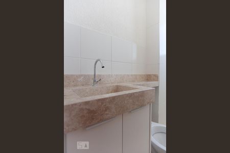 Banheiro de apartamento à venda com 2 quartos, 44m² em Jardim Antonio Von Zuben, Campinas