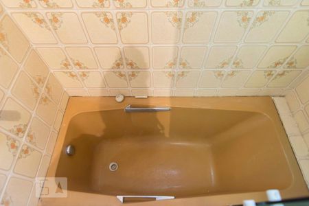 Casa à venda com 255m², 5 quartos e 2 vagasBanheiro da Suíte