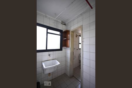 Apartamento à venda com 77m², 3 quartos e 2 vagas Apartamento à venda com 77m², 3 quartos e 2 vagasÁrea de Serviço