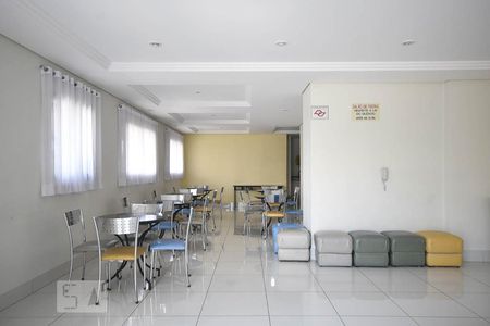 Apartamento à venda com 77m², 3 quartos e 2 vagas Apartamento à venda com 77m², 3 quartos e 2 vagasSalão de Jogos