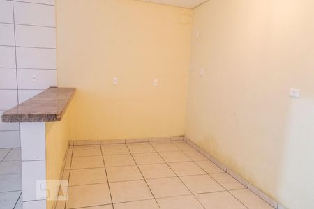 Sala de casa para alugar com 1 quarto, 60m² em Parque Guarani, São Paulo