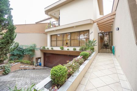 Casa à venda com 450m², 4 quartos e 6 vagasFachada