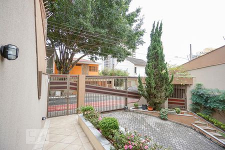 Casa à venda com 450m², 4 quartos e 6 vagasEntrada