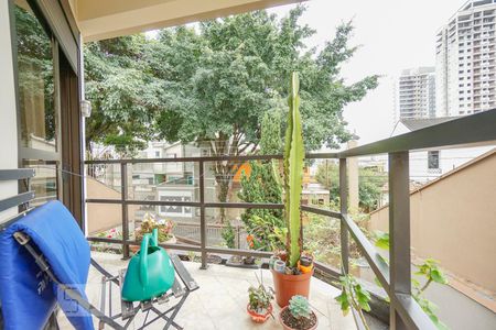 Casa à venda com 450m², 4 quartos e 6 vagasVaranda suíte 3