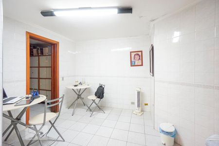 Casa à venda com 450m², 4 quartos e 6 vagasQuarto de serviço 3