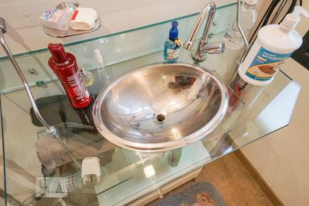 Casa à venda com 450m², 4 quartos e 6 vagasDetalhe lavabo