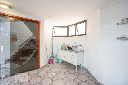 Casa à venda com 450m², 4 quartos e 6 vagasDetalhe garagem