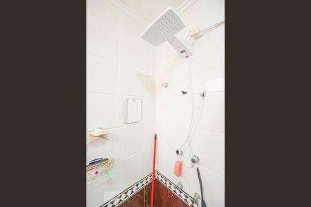 Casa à venda com 450m², 4 quartos e 6 vagasDetalhe banheiro suíte 1