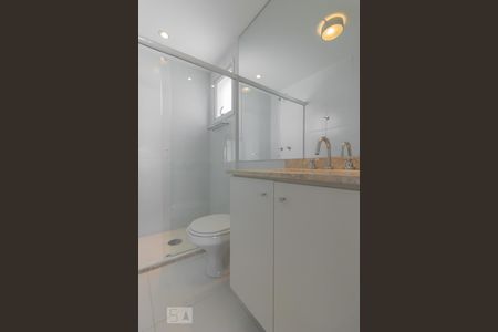 Studio à venda com 46m², 1 quarto e 1 vaga Studio à venda com 46m², 1 quarto e 1 vagaBanheiro