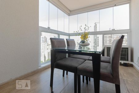 Studio à venda com 46m², 1 quarto e 1 vaga Studio à venda com 46m², 1 quarto e 1 vagaVaranda