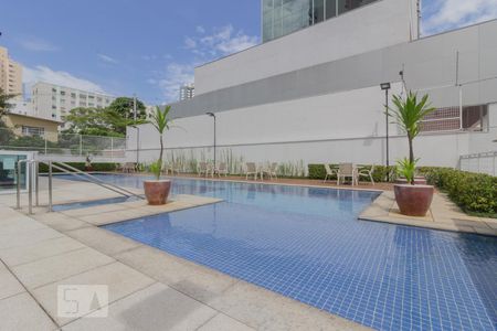 Studio à venda com 46m², 1 quarto e 1 vaga Studio à venda com 46m², 1 quarto e 1 vagaPiscina