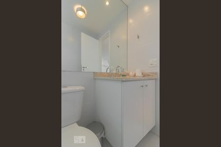 Studio à venda com 46m², 1 quarto e 1 vaga Studio à venda com 46m², 1 quarto e 1 vagaBanheiro