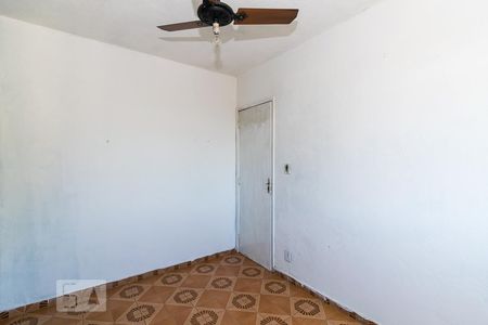 Quarto 2 de apartamento para alugar com 2 quartos, 46m² em Irajá, Rio de Janeiro