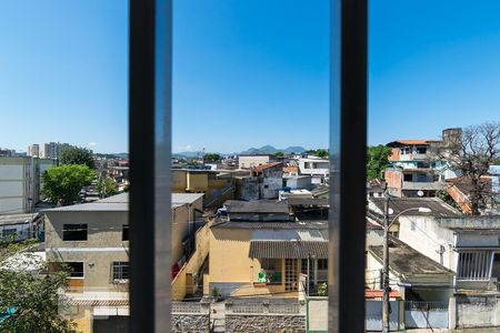 Vista da sala de apartamento para alugar com 2 quartos, 46m² em Irajá, Rio de Janeiro