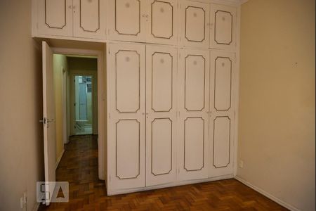 Quarto 1 de apartamento à venda com 3 quartos, 113m² em Leme, Rio de Janeiro