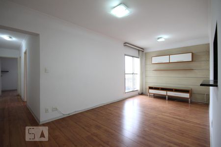 Sala de apartamento para alugar com 2 quartos, 70m² em Vila Dom Pedro I, São Paulo