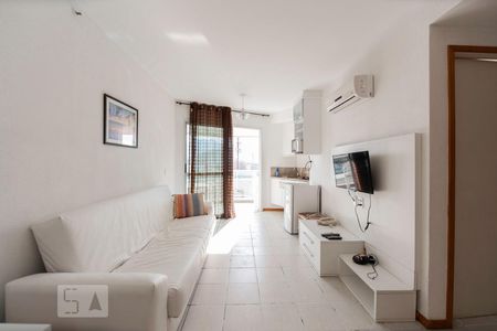 Sala de kitnet/studio à venda com 1 quarto, 45m² em Jacarepaguá, Rio de Janeiro