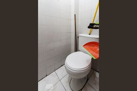 Apartamento à venda com 70m², 2 quartos e 1 vaga Apartamento à venda com 70m², 2 quartos e 1 vagaBanheiro