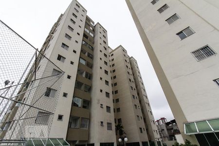 Apartamento à venda com 70m², 2 quartos e 1 vaga Apartamento à venda com 70m², 2 quartos e 1 vagaFachada