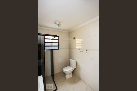 Casa à venda com 360m², 4 quartos e 4 vagas Casa à venda com 360m², 4 quartos e 4 vagasBanheiro Social