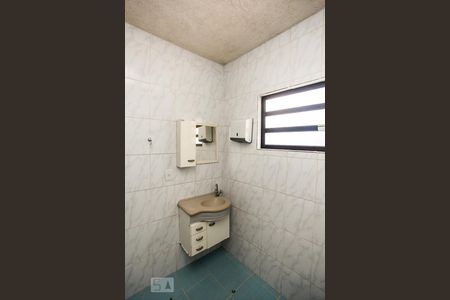 Casa à venda com 360m², 4 quartos e 4 vagas Casa à venda com 360m², 4 quartos e 4 vagasEdícula