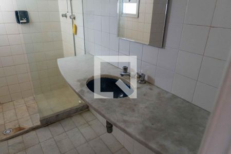 Apartamento à venda com 150m², 3 quartos e 1 vaga Apartamento à venda com 150m², 3 quartos e 1 vagaBanheiro da Suíte
