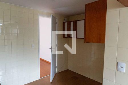Apartamento à venda com 150m², 3 quartos e 1 vaga Apartamento à venda com 150m², 3 quartos e 1 vagav